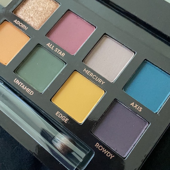 Subculture eyeshadow palette - Picture 5 of 9